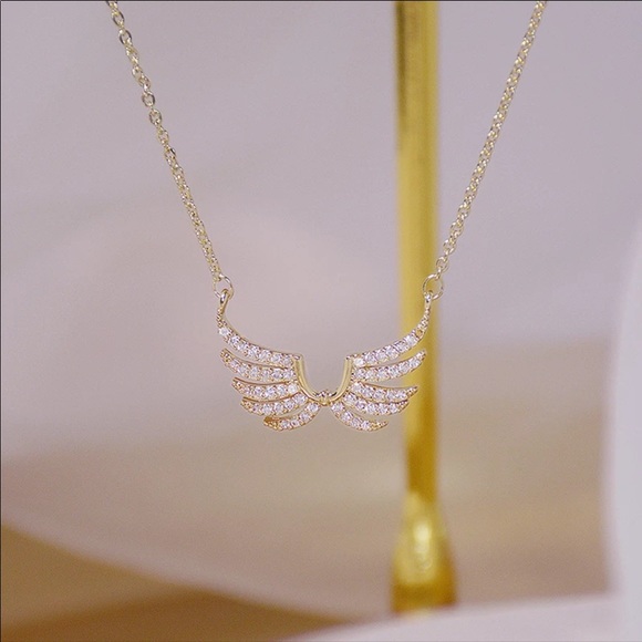 Angel wings necklace - Picture 3 of 8